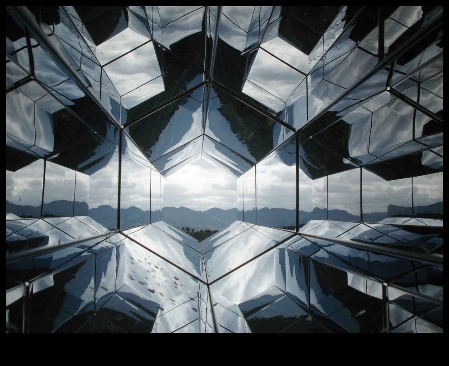 Design Renaissance Επιστροφή στο Web Artistry 2 Design Renaissance: Rediscovering Web Artistry