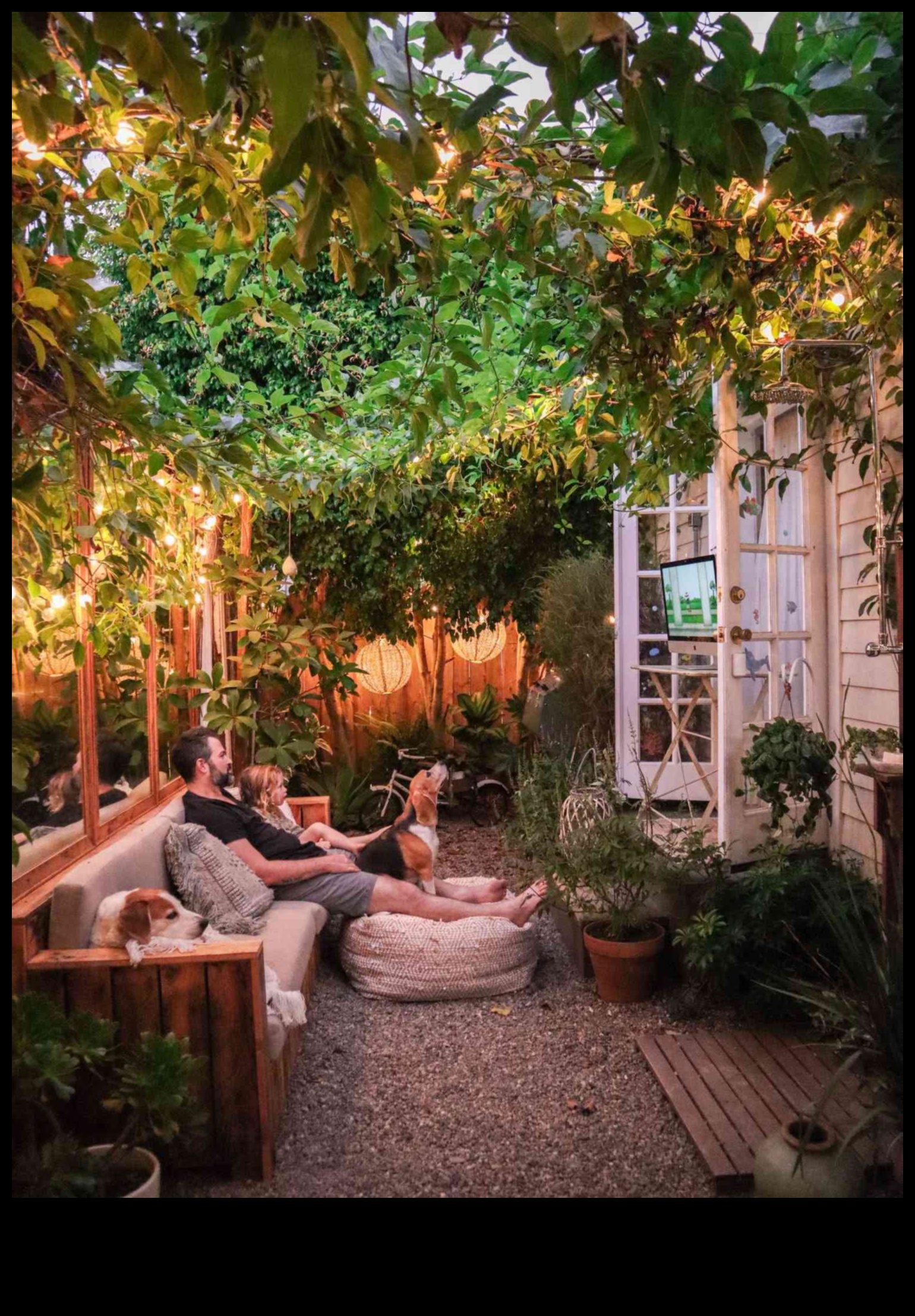 Outdoor Oasis 10 Ιδέες διακόσμησης βεράντας για χαλαρωτικές βραδιές 2 Διακόσμηση εξωτερικής βεράντας για χαλαρωτικές βραδιές