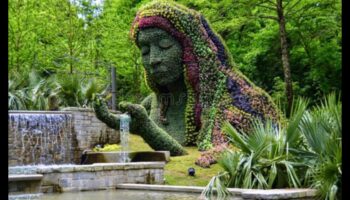 Πώς επηρεάζουν διαφορετικοί γεωλογικοί σχηματισμοί την αισθητική των τοπίων;